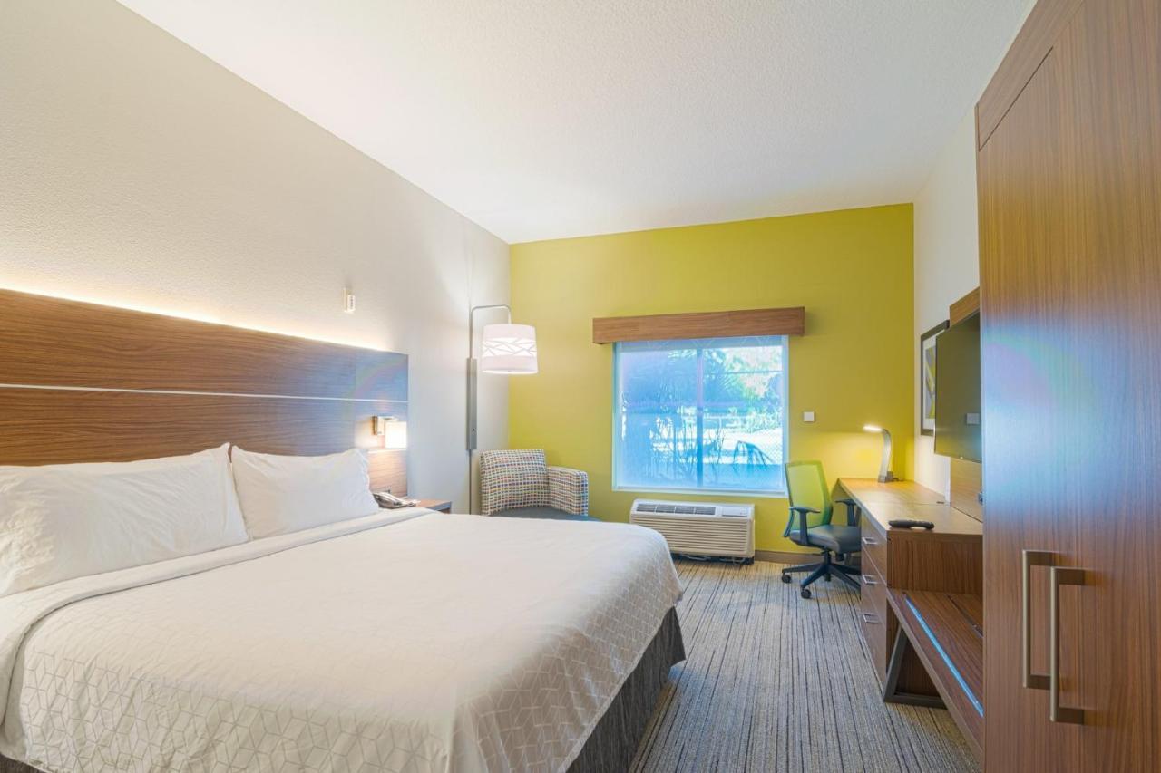 Holiday Inn Express Hotel & Suites Tampa-Usf-Busch Gardens, An Ihg Hotel Luaran gambar